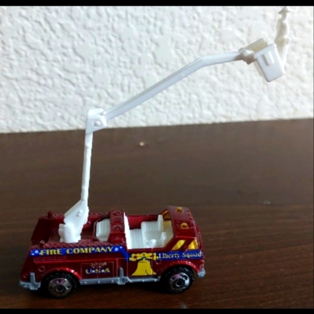 Vintage Matchbox Firetruck with Moveable Ladder